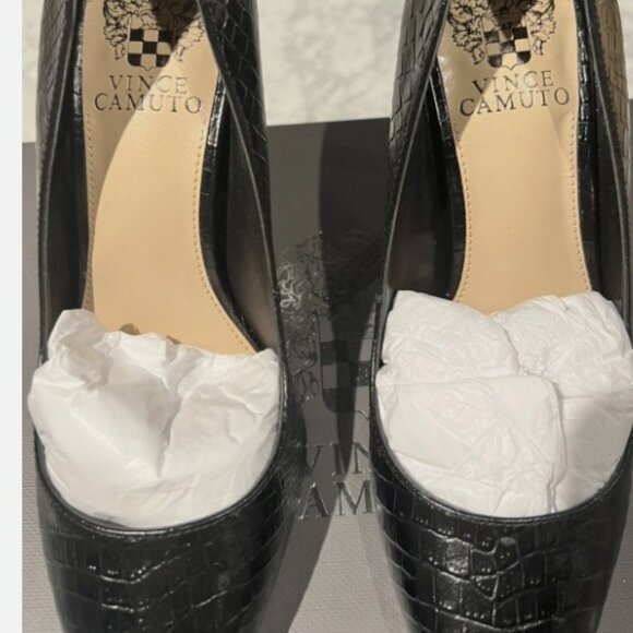 Vince Camuto Avaden Black Crocodile Pumps, 7 - Picture 8 of 12
